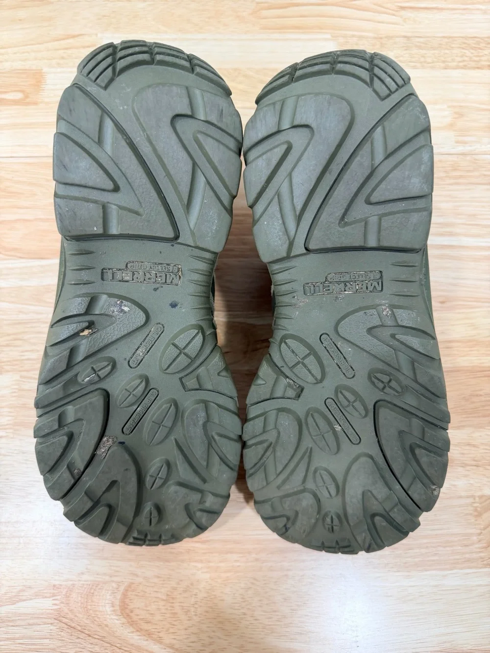 Merrell Men's Hiking Shoes in Olive and Tan